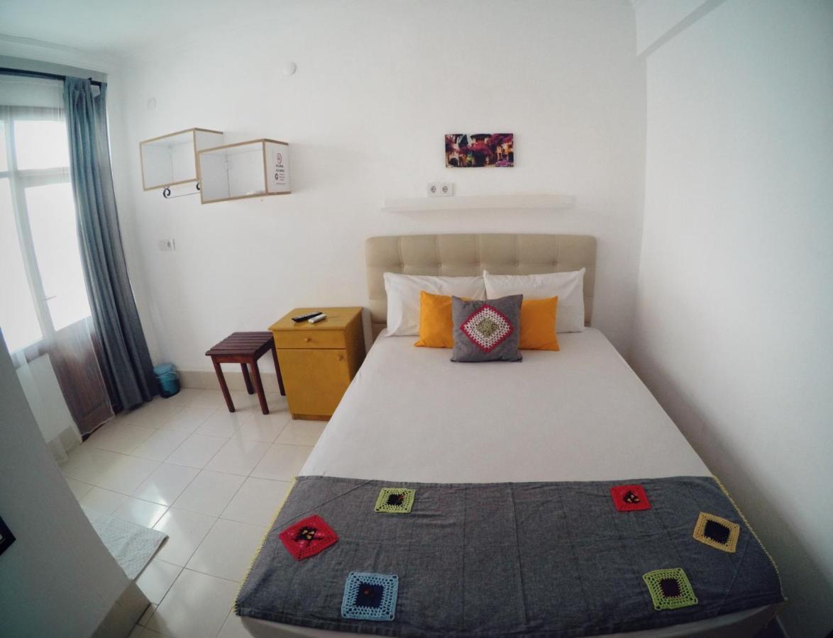Miss Hotel Karya Oren  Exterior foto